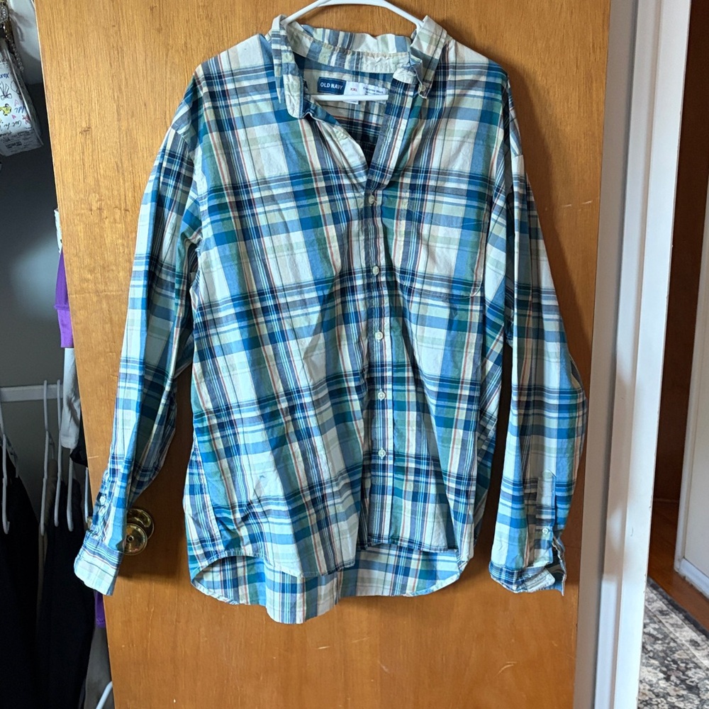 💕3/$25💕Old Navy Men's Blue and White Plaid Button-Down Shirt